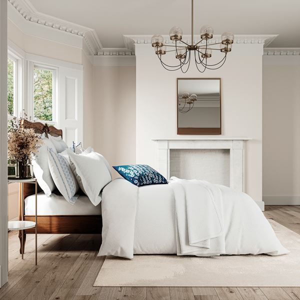 Samara Bedding - White